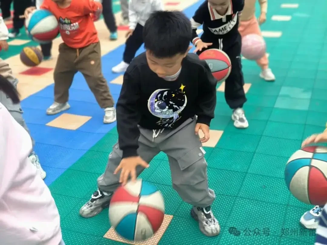 儿童如何在游戏中学习篮球技术_2